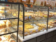 面包甜点陈列柜-BreadTalk面包新语·烘焙蛋糕(海岸城店)