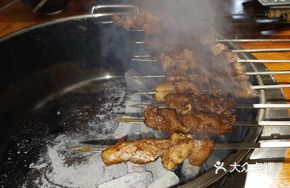 Grilled Meat Sauce Dish