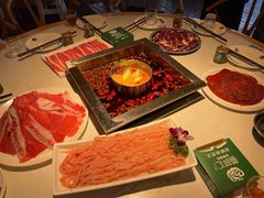 -二荆条·蜀鲜汇城市森林火锅