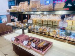 -红宝石·鲜奶小方·海派西点房(南丹店)