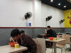 用餐区-岭南第一锅(萝岗万达店)