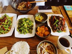 -俏湘私房菜(国贸店)