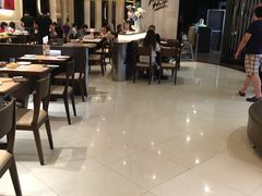 大堂-必胜客(百联又一城店)