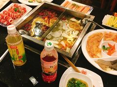 -百年川椒重庆老火锅(光谷店)