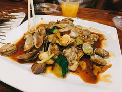 -老街烧烤(华中农业大学梧桐路步行街店)