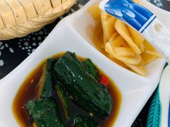 -八两八金·莱芜特色炒鸡(市南漳浦路店)