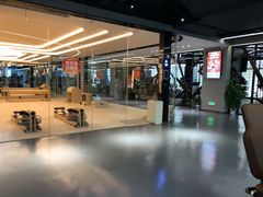 -懒人Club健身(卓越时代广场店)