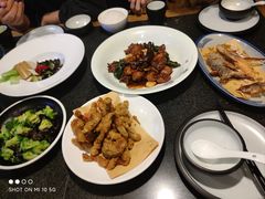 -鲁菜根·泰安菜(万达店)