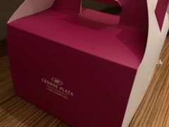 -上海滴水湖皇冠假日酒店