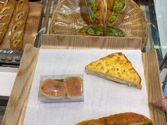 欧式柔软蒜泥面包-巴黎贝甜(常德路店)