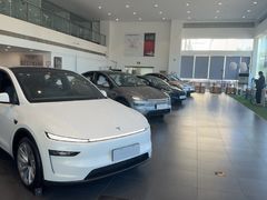 -TESLA 特斯拉(北京南四环中路特斯拉中心)