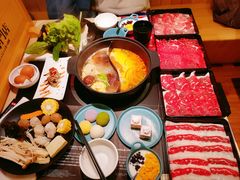 厳选霜降り牛肩肉-厚道寿喜烧専門店·自助畅食(国贸店)