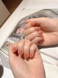 -十月·日式美甲美睫·纹眉
