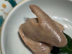 大红袍熏乳鸽-子福慧(虹桥店)