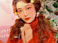 -贺加贝化妆美甲培训学校