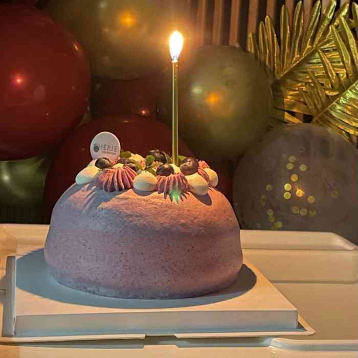 cherie cake雪黎蛋糕(堇山西路店)-"店在钟盈小区附近,是个很美的小店