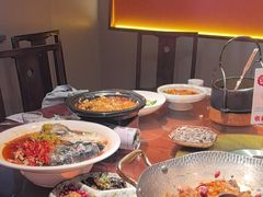 -川流不息·地道川菜·小龙虾(松东路店)