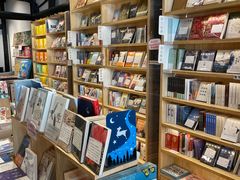 -猫的天空之城概念书店(杭州南宋御街店)