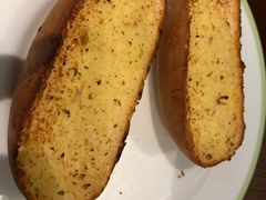 特制蒜香面包-萨莉亚意式餐厅(华泾天街店)