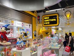 -泡泡玛特POPMART(上海环球港店)