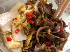 酸辣鸡杂盖饭-肖娭毑老面馆(自然岭路店)