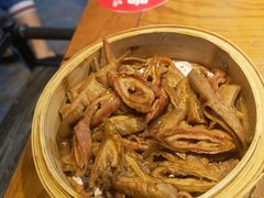 -赞花婆鲜兔辣卤火锅