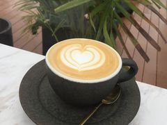 -UNI UNI(环亚凯瑟琳店)