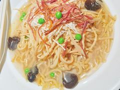 -吴越荣记苏州菜·松鼠桂鱼 100% 活鱼现做(月光码头店)