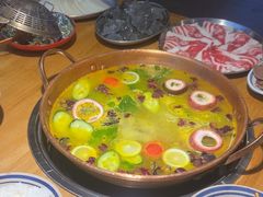 -洱火云南酸菜牛肉火锅(石景山当代商城店)