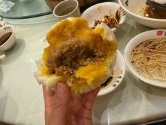蟹黄包-留芳·文旅古月楼(老街店)