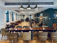 大堂-星巴克臻选(广州沙面店)