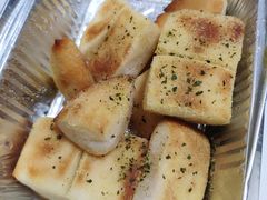 蒜香面包-达美乐比萨(东高地店)
