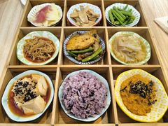-轻蔬不用等·素食(江苏路店)