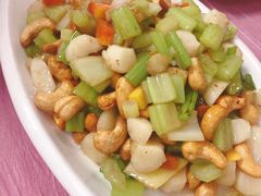 西芹腰果鲜马蹄-乐乐餐厅(湘子庙街店)