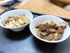 -松树干拌面店