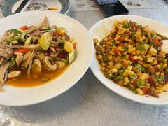 -汗腾格里·风味餐厅(新疆驻京办店)
