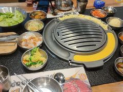 -GOGIYA·咕叽吖韩国传统烤肉店(东方新天地店)