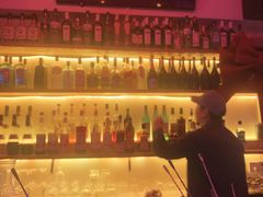 -Mx.cocktail bar
