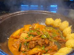 -鱼窝棚柴火铁锅炖(富山屯店)