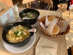 -闫家驴肉老店(华电一校店)