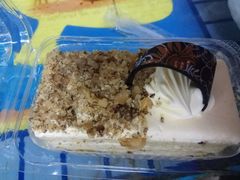 -红宝石·鲜奶小方·海派西点房(南丹店)