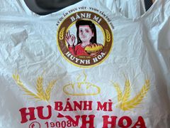 -Bánh Mì Huynh Hoa