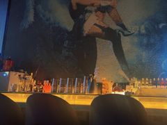 -INLOVE Live House