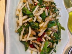 -魏铭鱼头捞饭(晋阳路店)