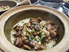 黄鳝田鸡煲仔饭-红星光发煲仔饭(文海店)