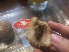-白玉兰食品甜凤店(合生汇店)