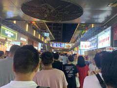 -万达广场(南昌红谷滩店)