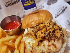 照烧大阪烧肉堡-Grinder 绞肉机汉堡(武定路店)
