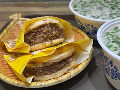 牛肉烧饼（多肉）-穆得·老周家牛肉烧饼(普利街店)