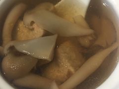 绣球菌竹荪炖乳鸽位-江滨壹号艺文空间复合餐厅(闽江大道店)